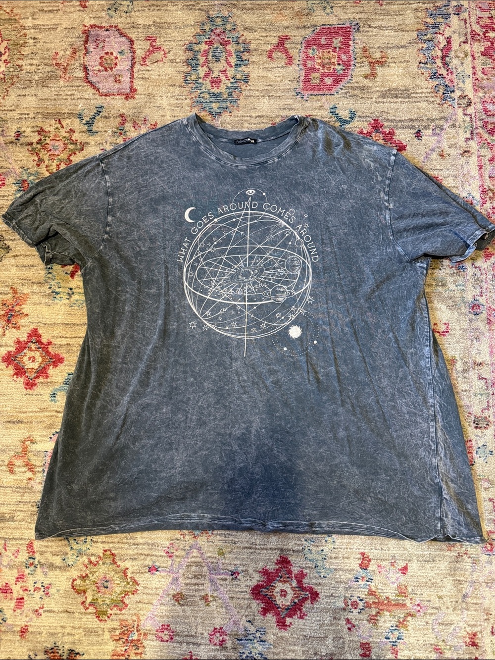 Fashion Nova Washed Gray Graphic Short Sleeve Tee